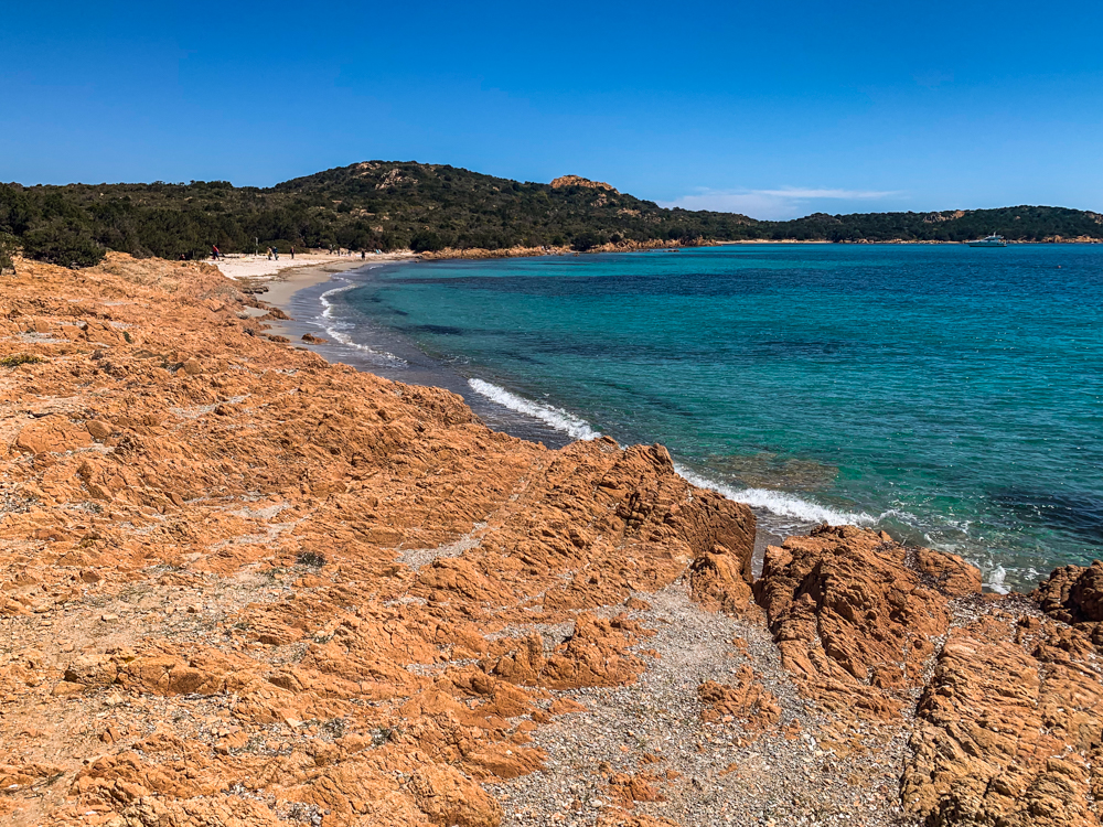 Maggio a Cala Petra Ruja